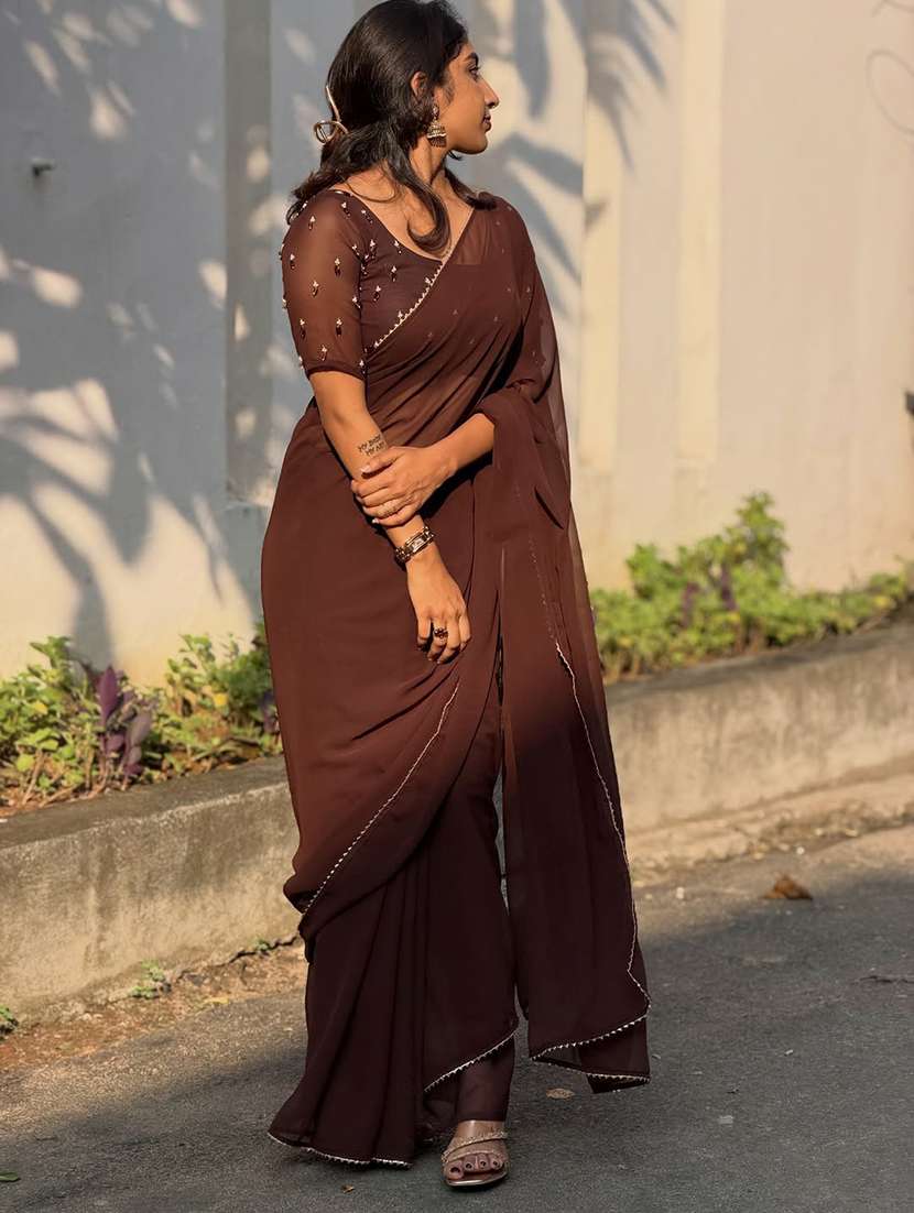 women solid casual wear saree with blouse - 22305924 -  Standard Image - 1