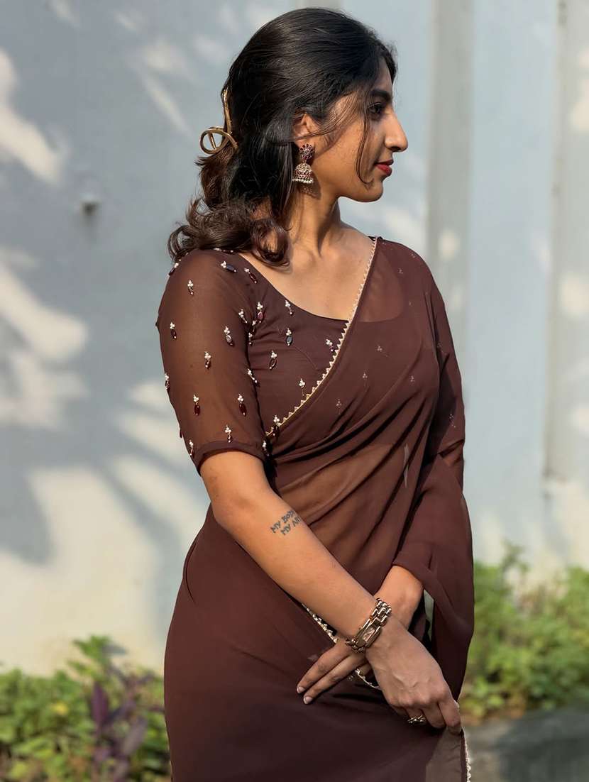 women solid casual wear saree with blouse - 22305924 -  Standard Image - 4