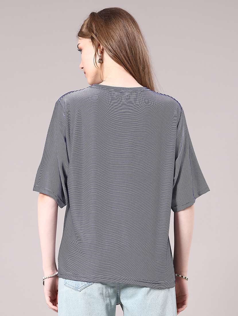women striped short sleeve oversized t-shirt - 22307433 -  Standard Image - 4