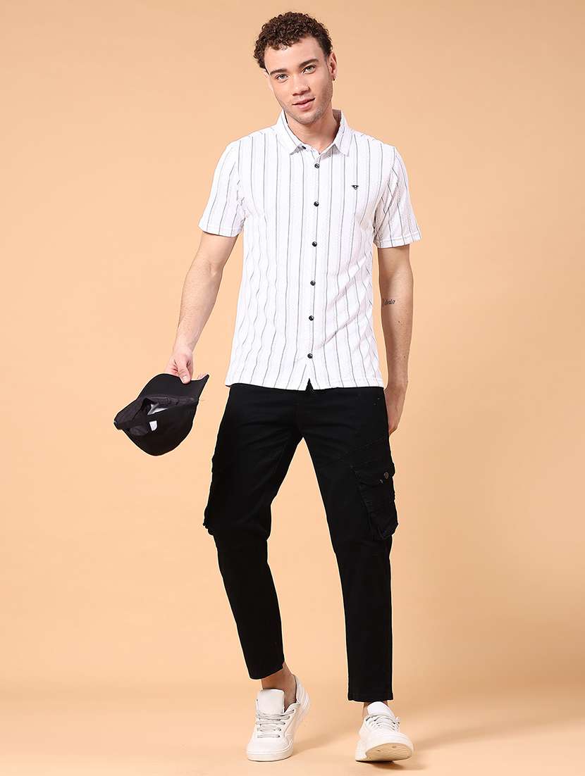 men solid mid rise regular fit cargo  - 22310453 -  Standard Image - 4