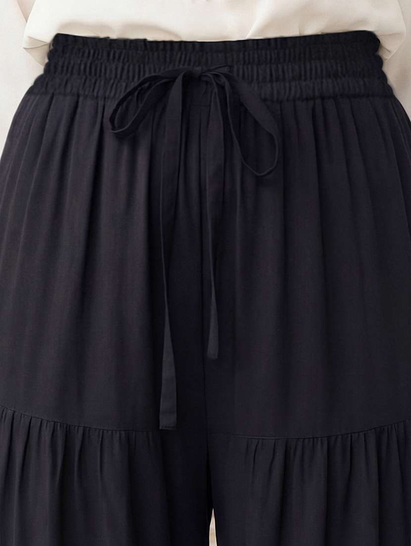 women black solid mid rise sharara - 22310508 -  Standard Image - 4