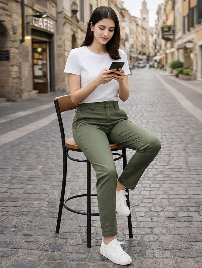 women solid mid rise straight trouser - 22310551 -  Standard Image - 4