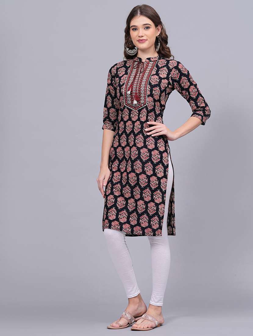women floral printed three quarter sleeve straight kurta