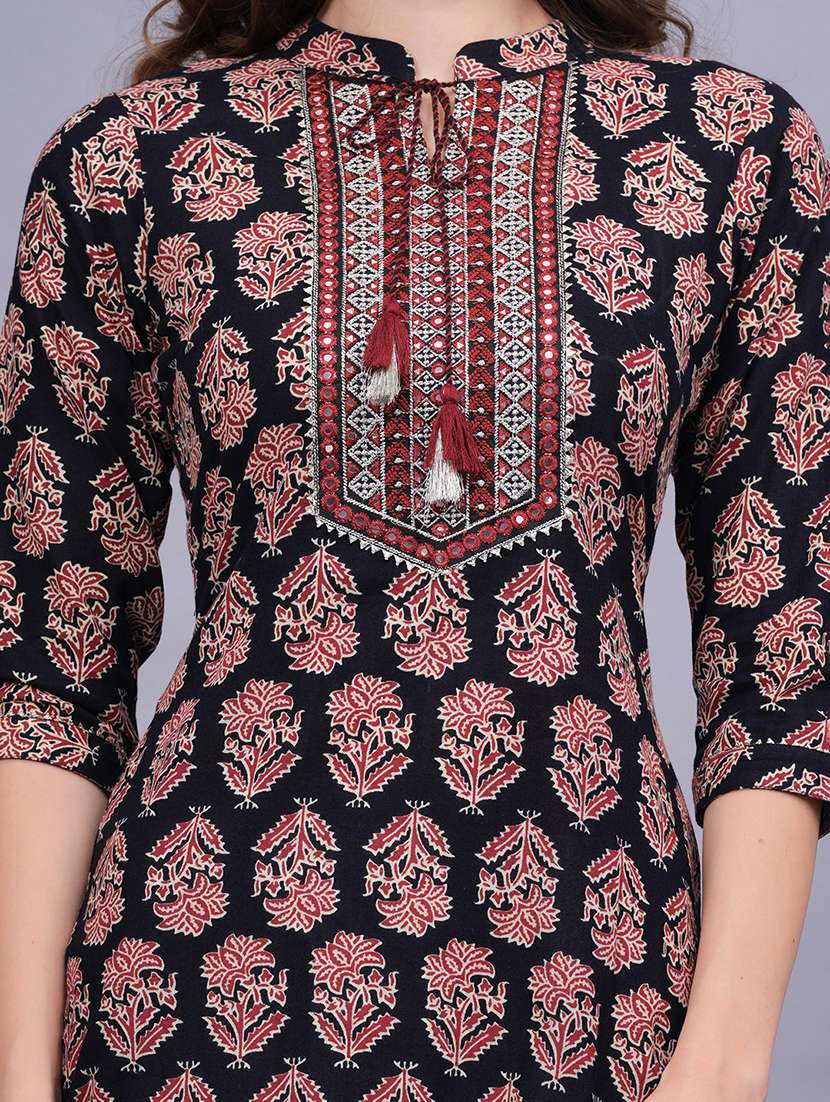 women floral printed three quarter sleeve straight kurta - 22310882 -  Standard Image - 4