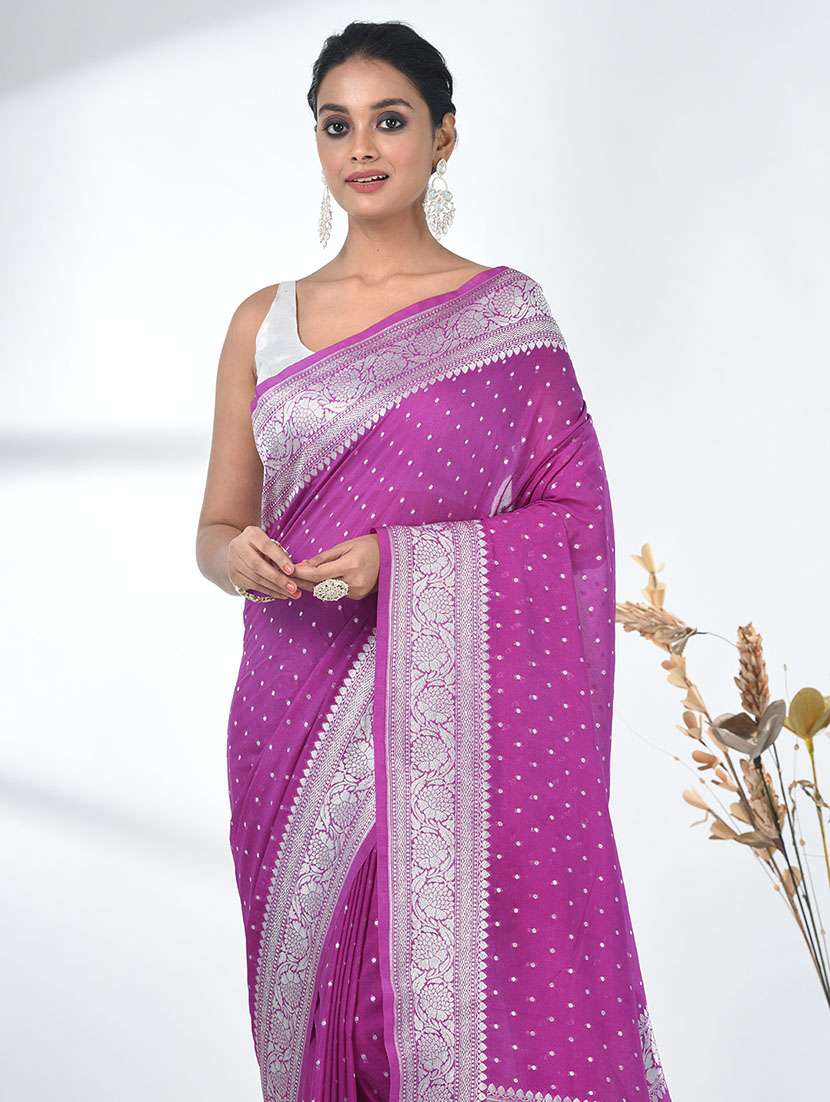 women self design bordered saree with blouse - 22312751 -  Standard Image - 4