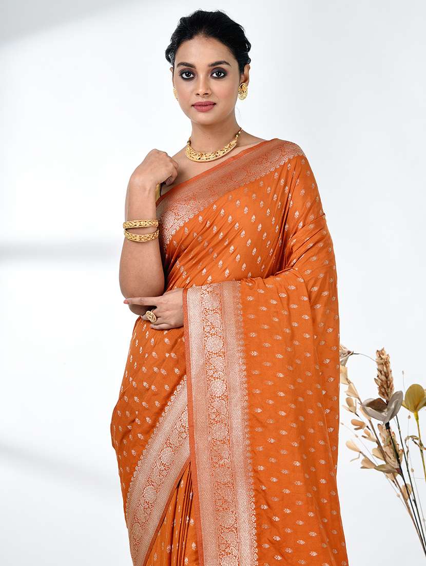 women self design bordered saree with blouse - 22312771 -  Standard Image - 4