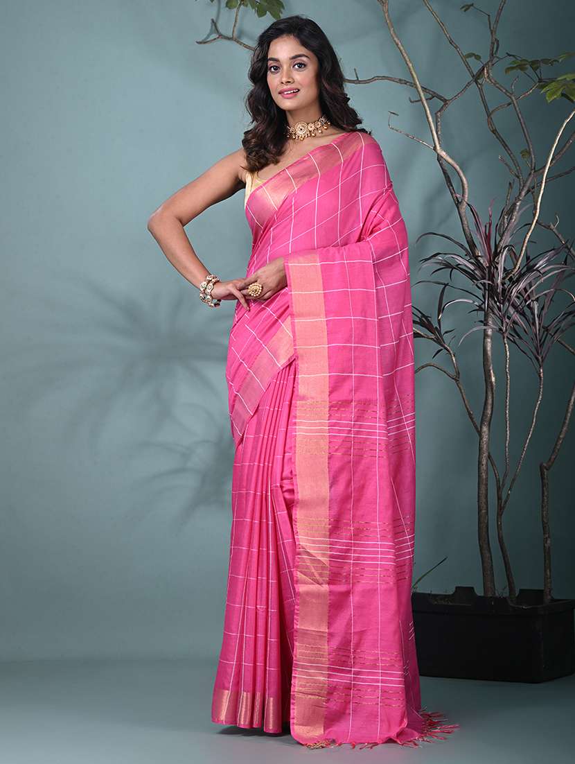 women checkered bordered saree with blouse