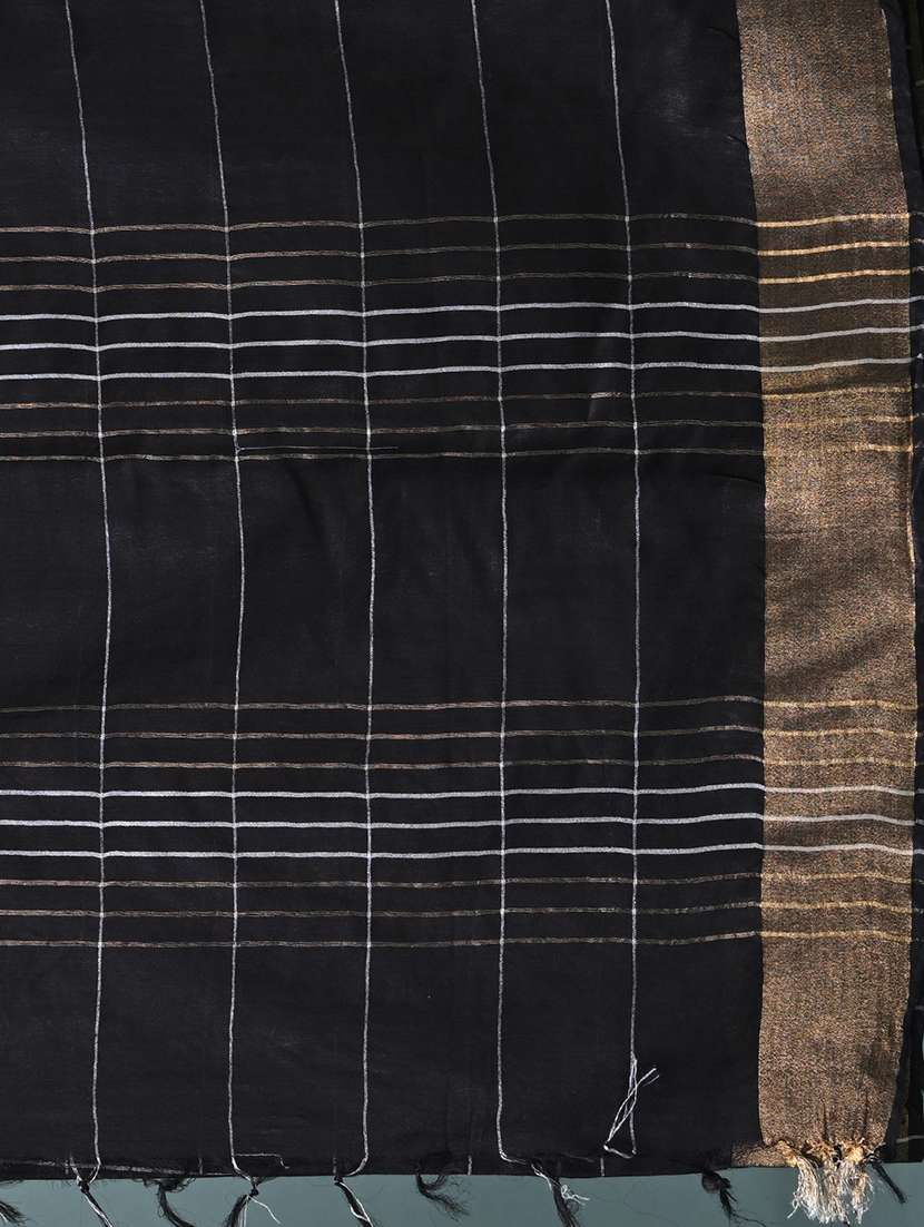 women checkered bordered saree with blouse - 22312836 -  Standard Image - 6