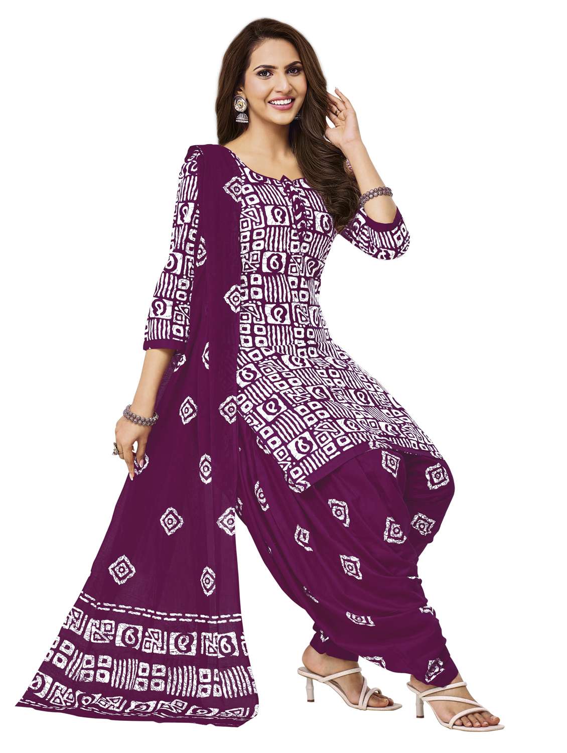 women printed three quarter sleeve kurta salwar with dupatta set