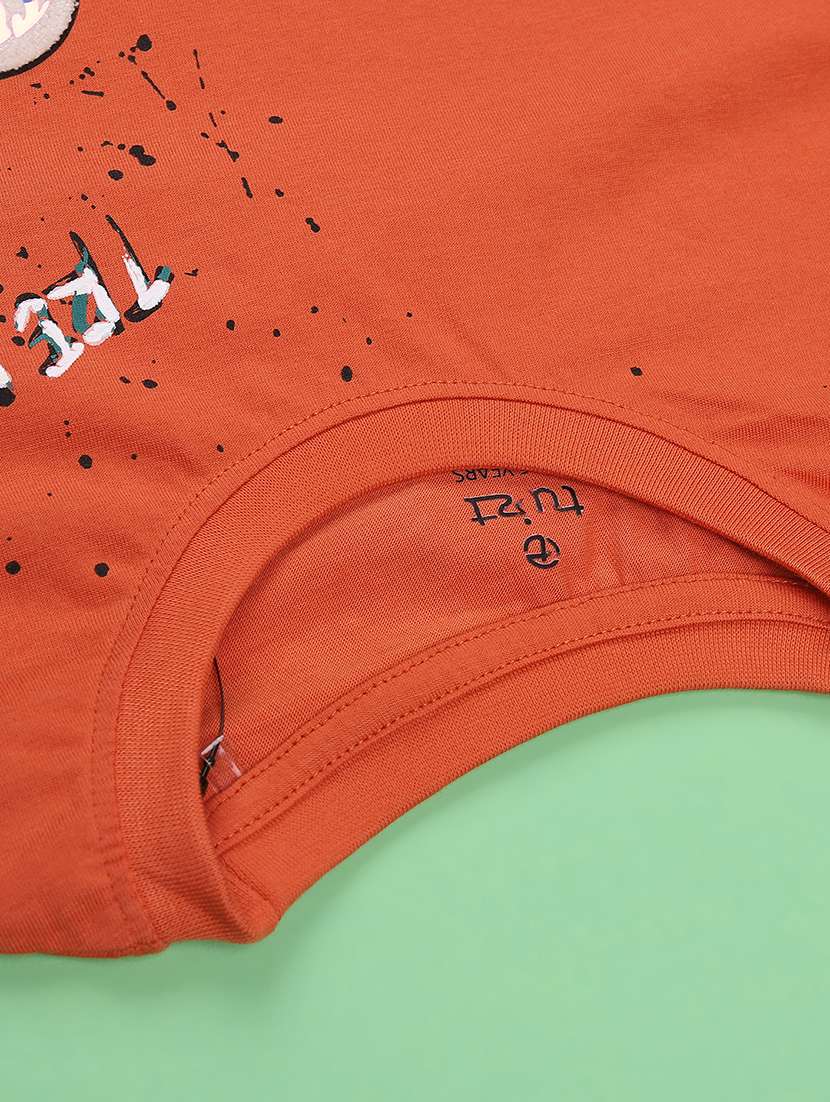 orange cotton blend t-shirt - 22313319 -  Standard Image - 4
