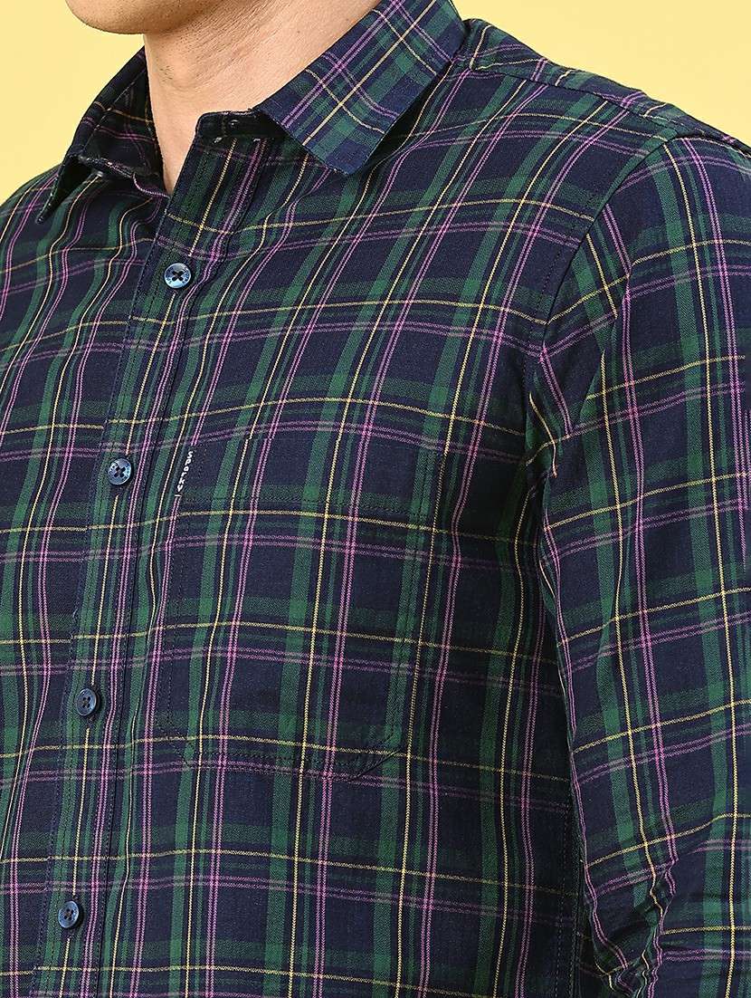 Men Checkered Long Sleeve Slim Fit Casual Shirt - 22313479 -  Standard Image - 1