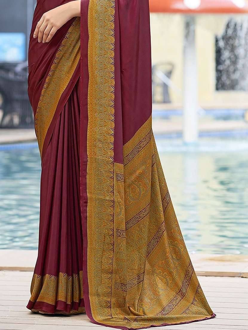 women solid with bordered saree - 22315717 -  Standard Image - 4