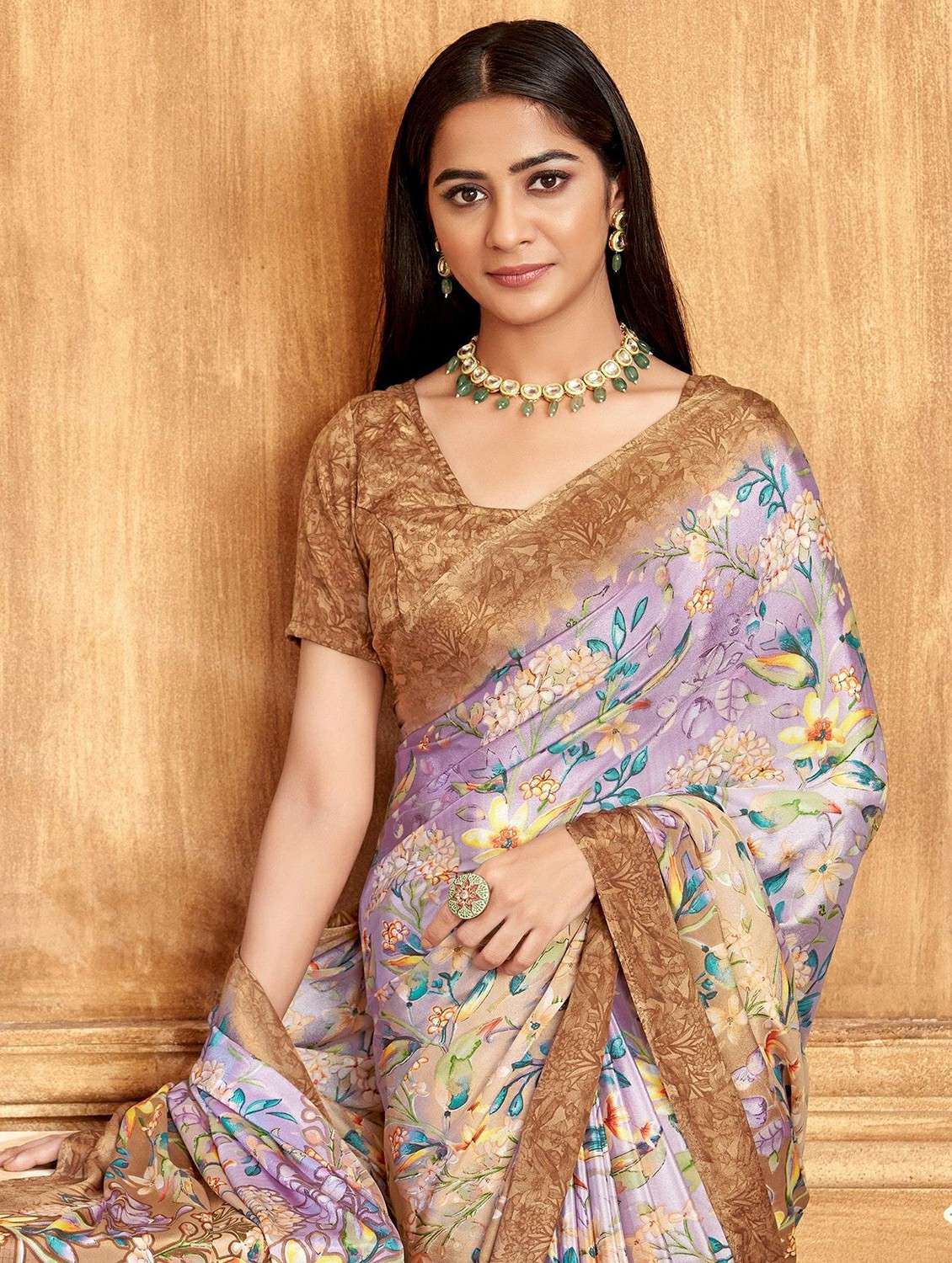 women printed casual wear saree with blouse - 22315757 -  Standard Image - 1