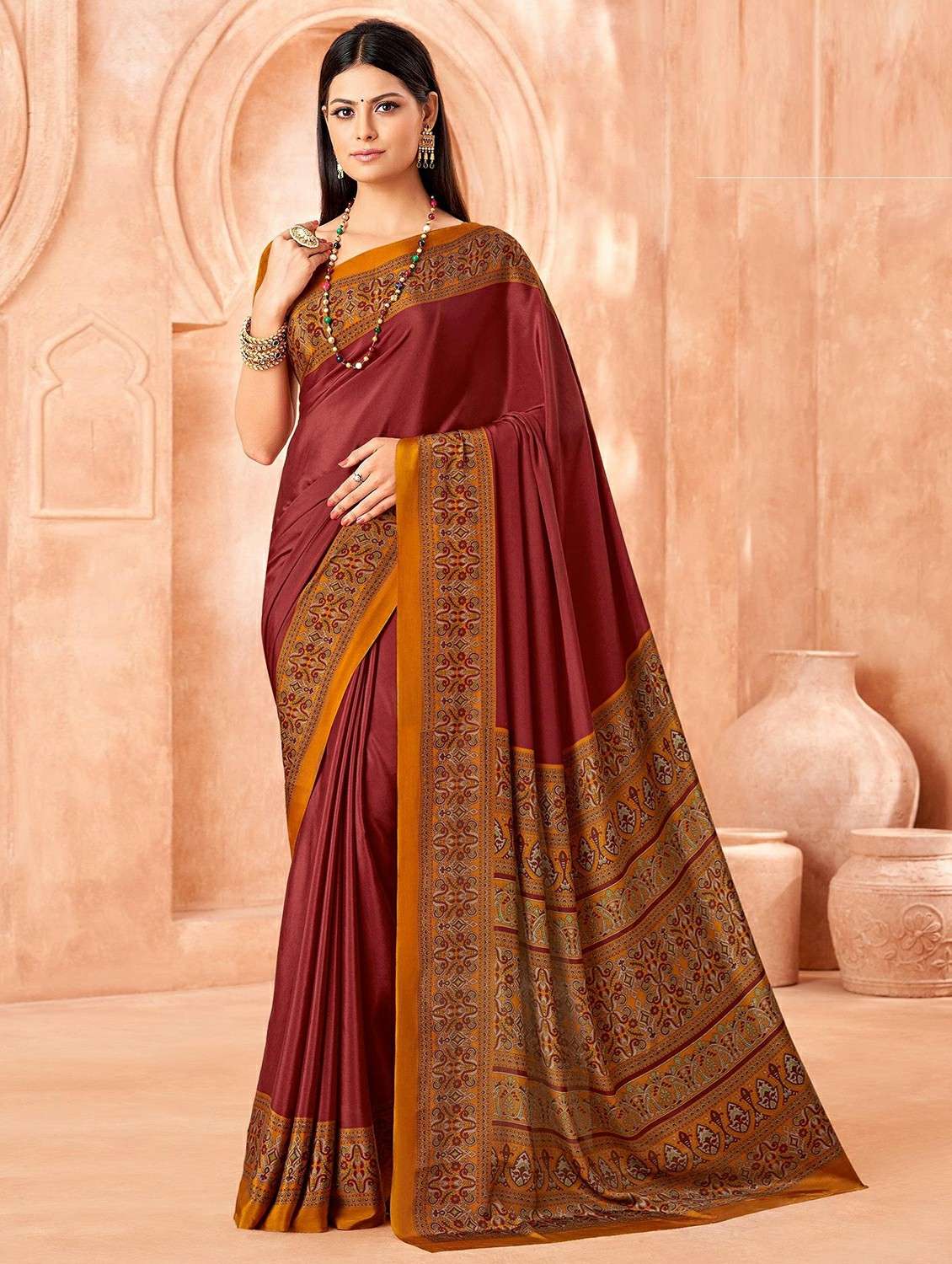 women solid with bordered saree with blouse