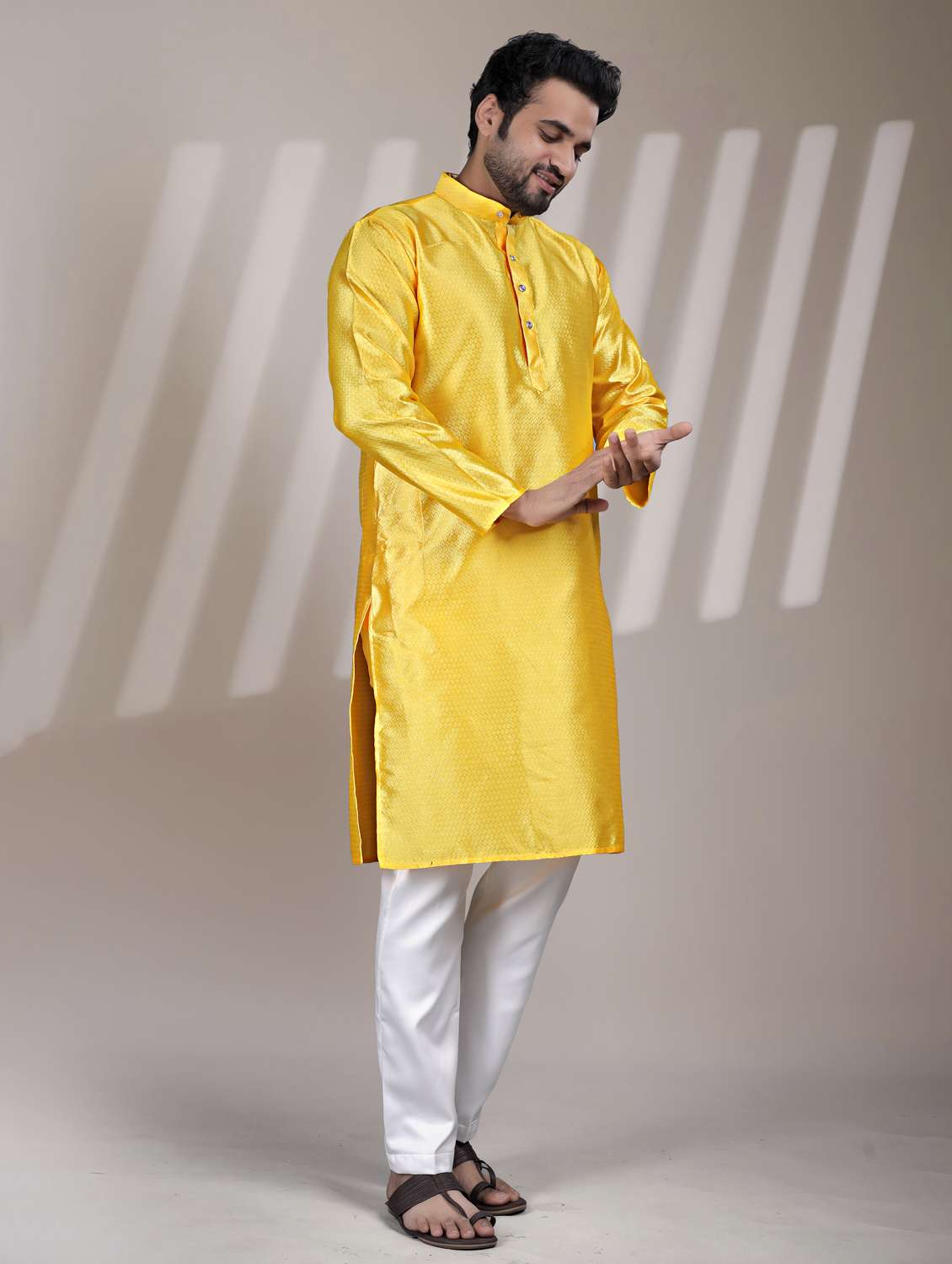 men self design mandarin neck long kurta - 22316243 -  Standard Image - 1