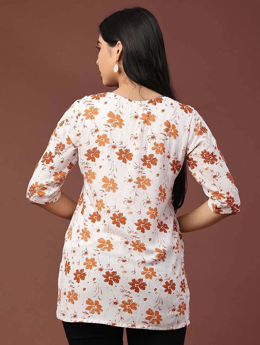 women floral three quarter sleeve straight kurti - 22316407 -  Standard Image - 4
