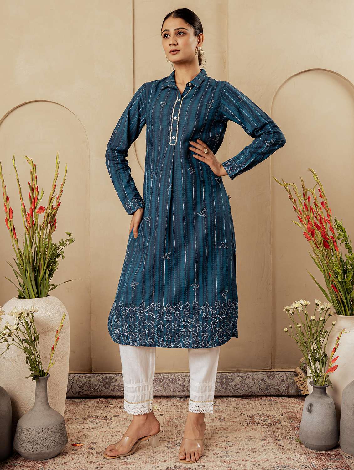 women printed long sleeve a-line kurta - 22316845 -  Standard Image - 1