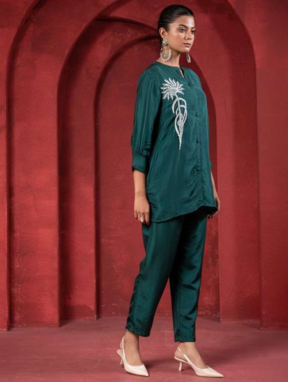 women solid with work three quarter sleeve sleeve ethnic co-ord set - 22316863 -  Standard Image - 1