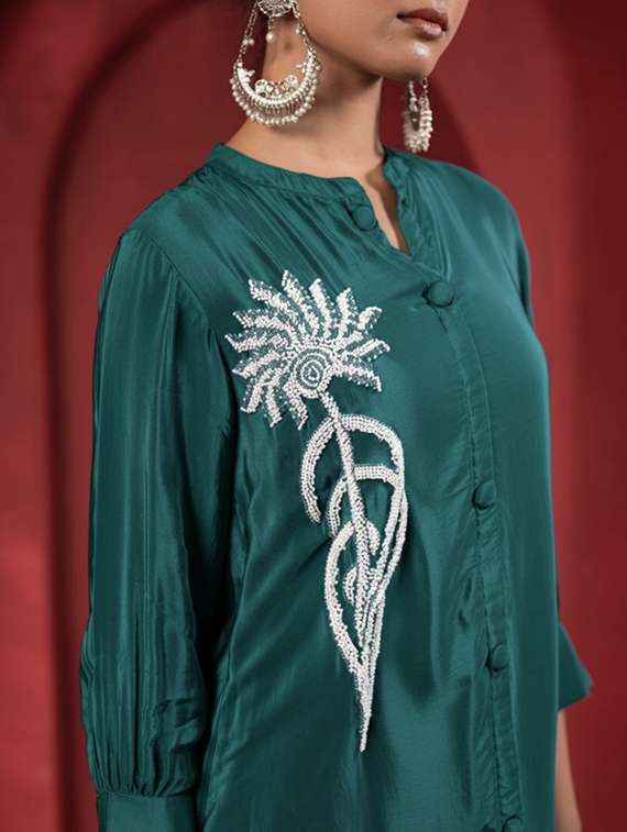 women solid with work three quarter sleeve sleeve ethnic co-ord set - 22316863 -  Standard Image - 4