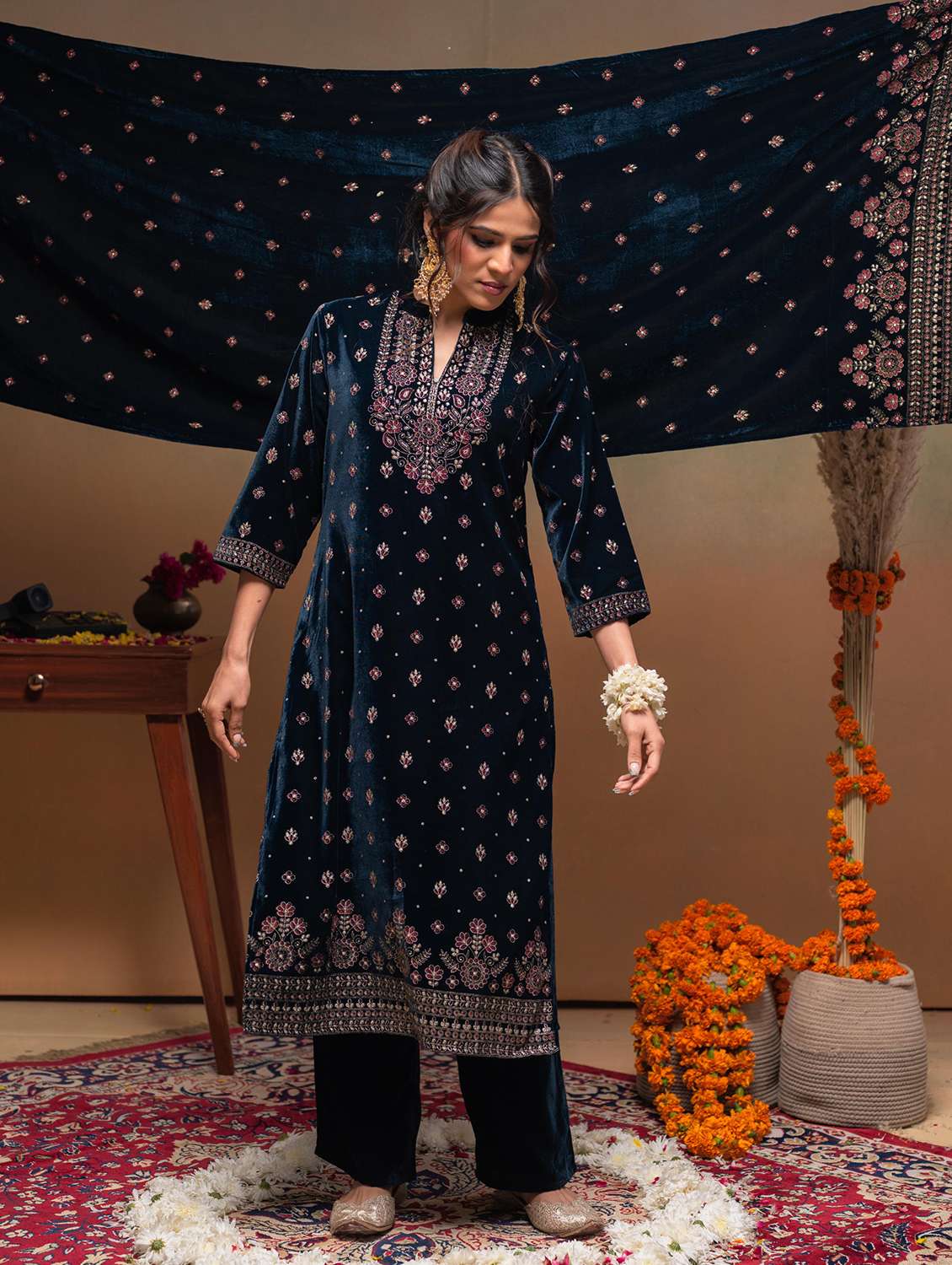 women solid with work mandarin neck kurta pant with dupatta set - 22316882 -  Standard Image - 4