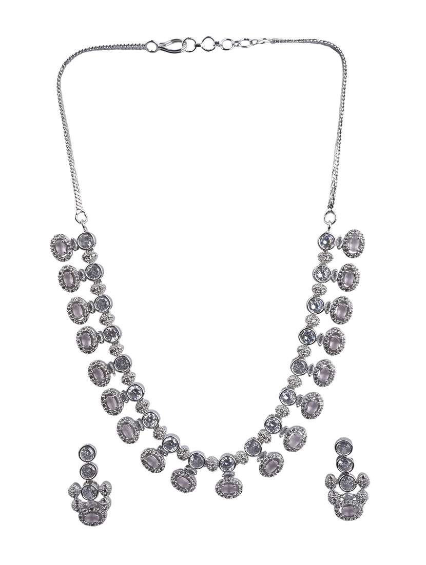 trendy white ad necklace set - 22316909 -  Standard Image - 1