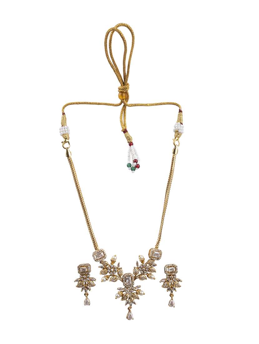 gold plated white ad flower design pendant necklace set - 22316917 -  Standard Image - 1