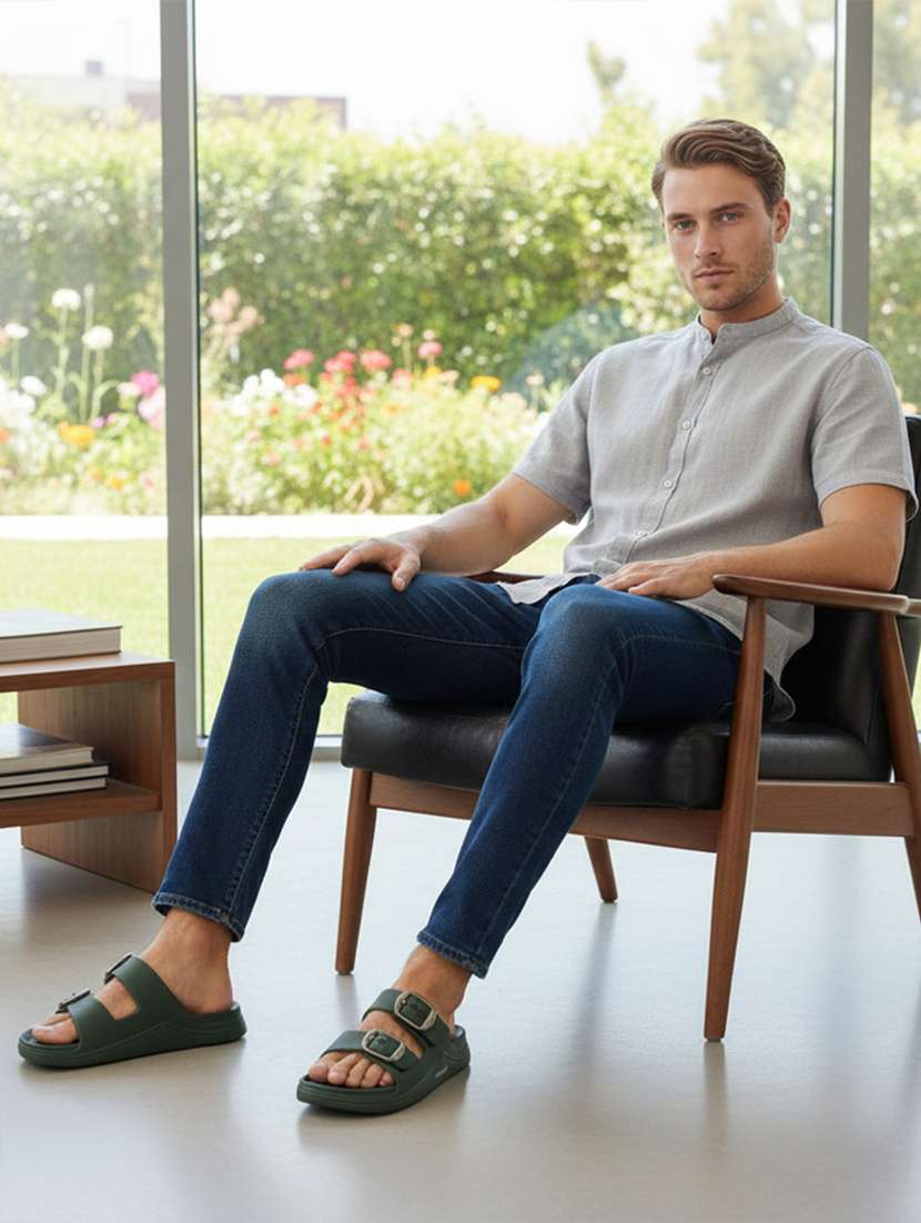 men solid slip on slider - 22316951 -  Standard Image - 4