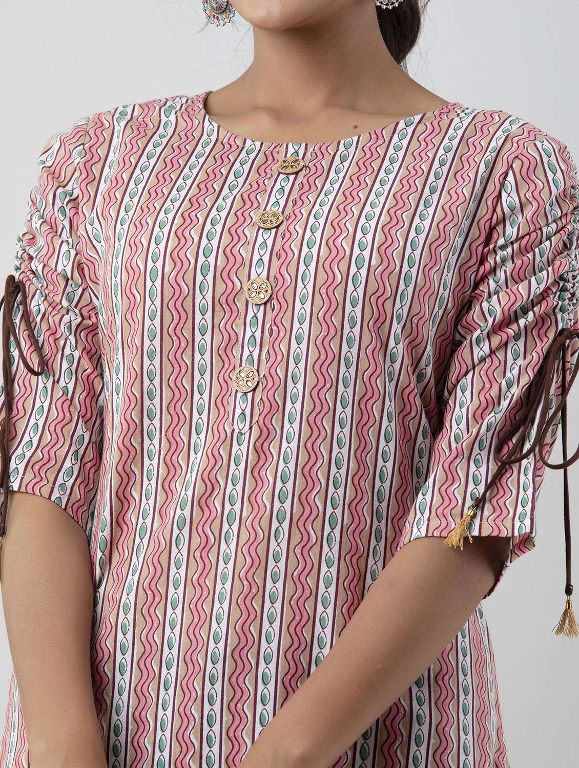 women printed three quarter sleeve straight kurta - 22316966 -  Standard Image - 4