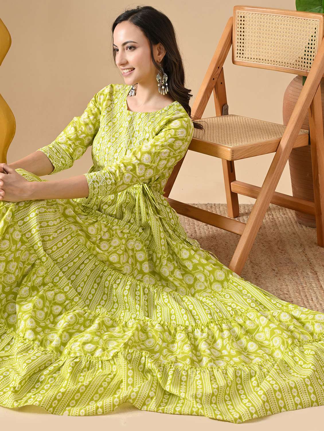 women printed three quarter sleeve ethnic dress - 22316977 -  Standard Image - 4