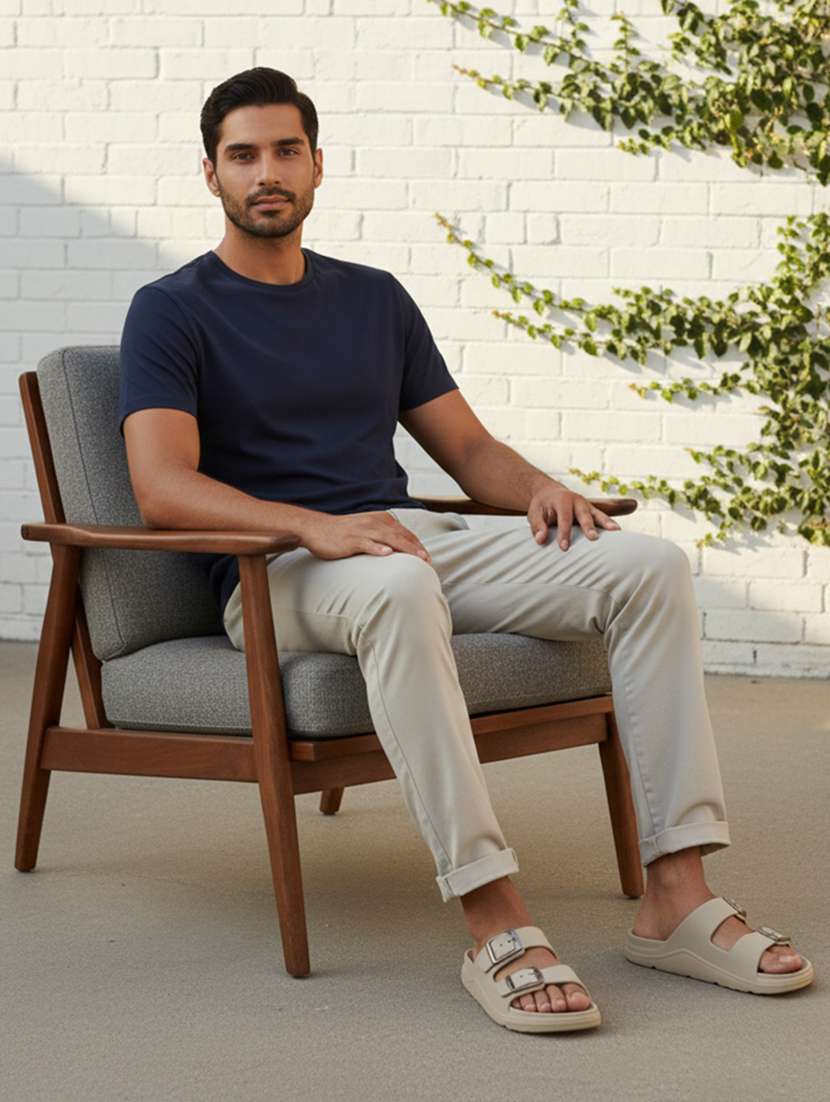 men solid slip on slider - 22316994 -  Standard Image - 4