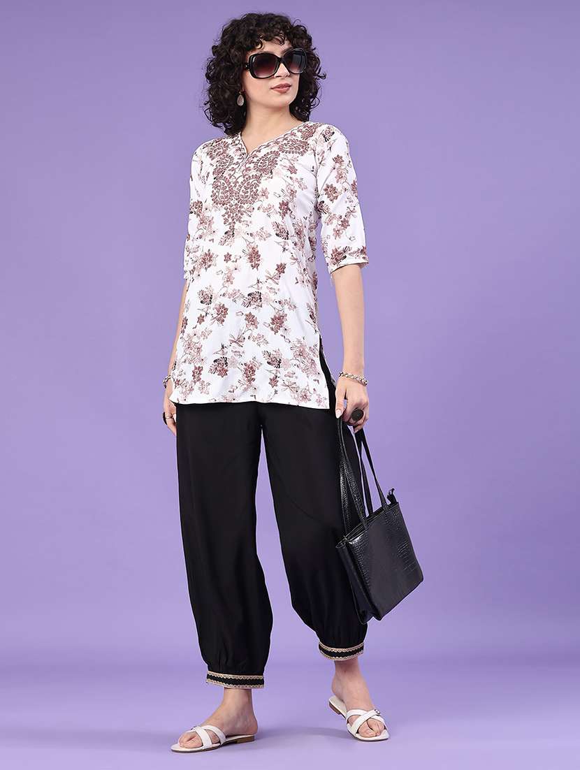 women floral three quarter sleeve straight kurti - 22317112 -  Standard Image - 4