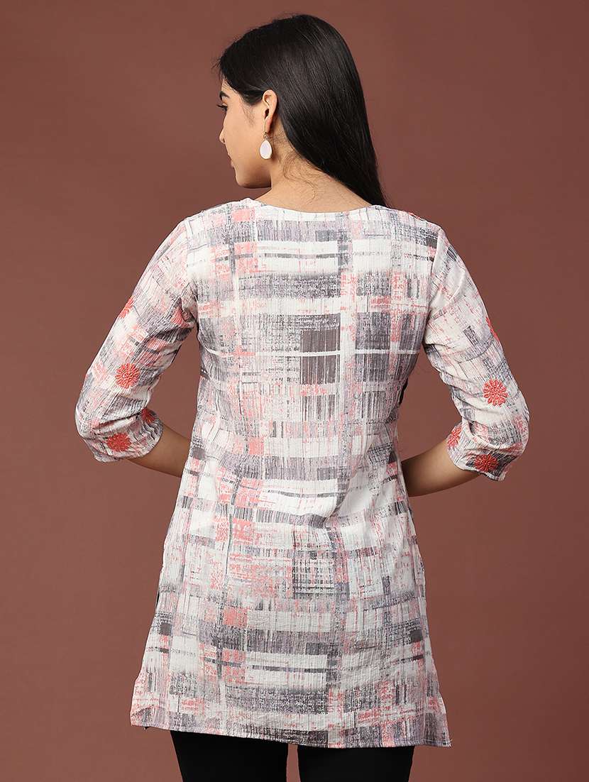 women printed three quarter sleeve straight kurti - 22317115 -  Standard Image - 4