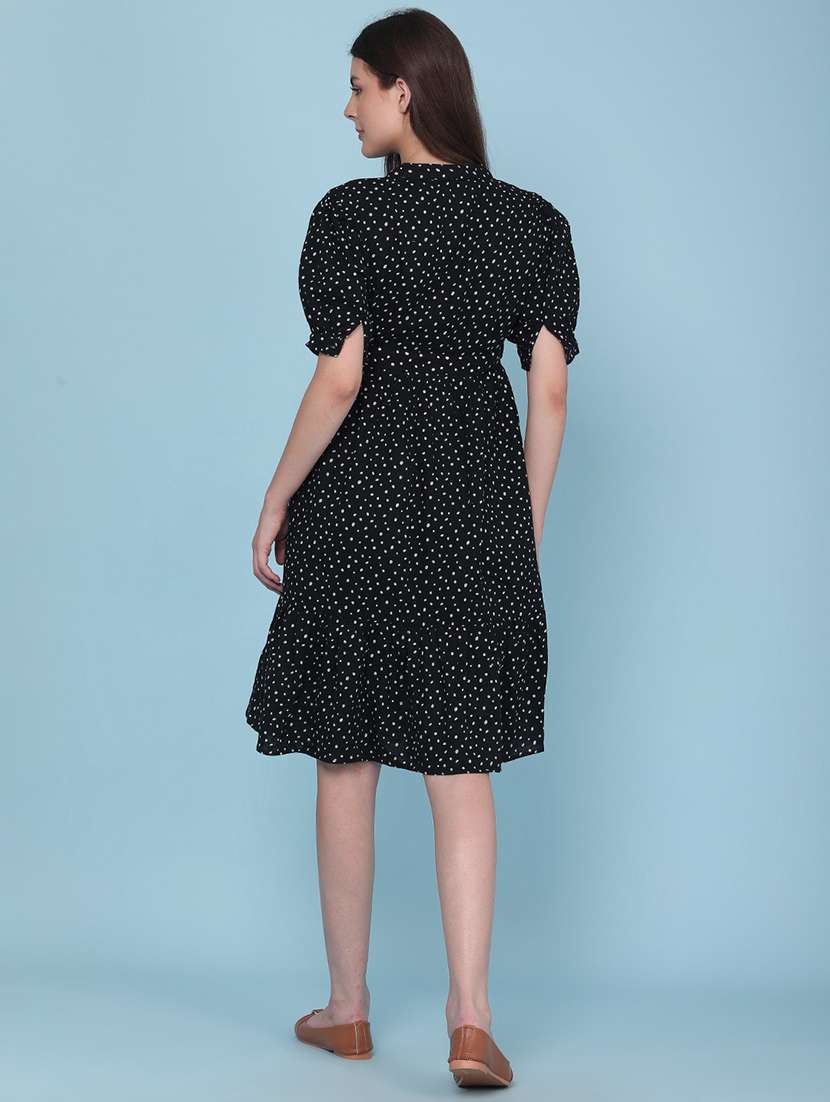 women printed short sleeves tiered dress - 22317337 -  Standard Image - 4