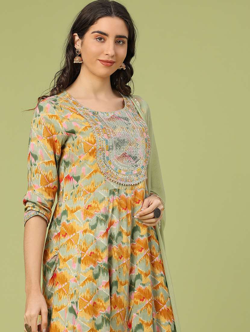 women printed three quarter sleeve kurta pant with dupatta set - 22317387 -  Standard Image - 1