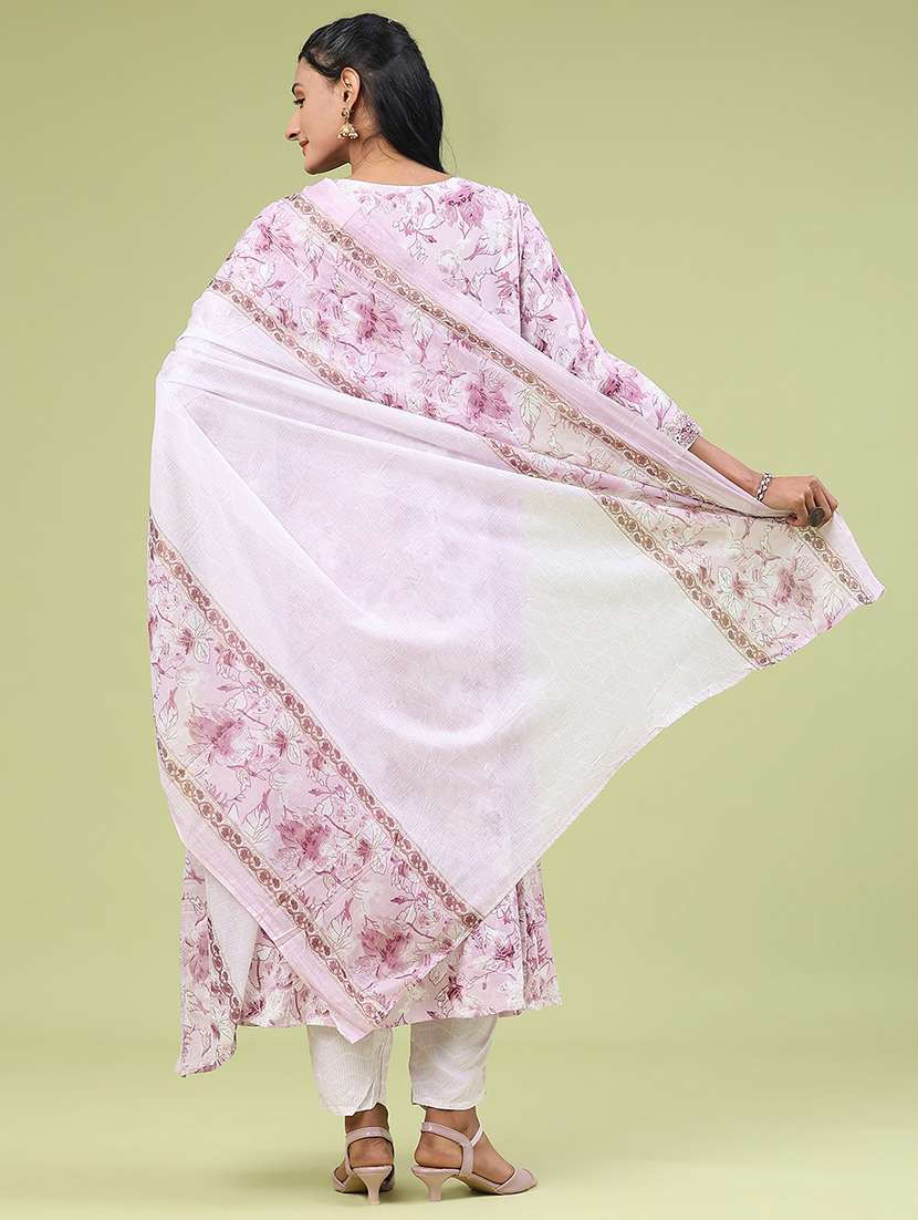 women floral three quarter sleeve kurta pant with dupatta set - 22317412 -  Standard Image - 4