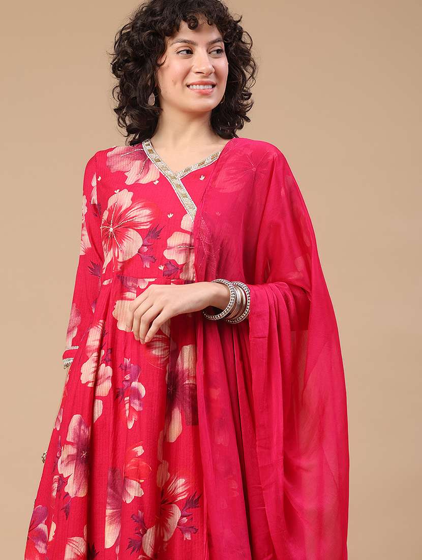 women printed three quarter sleeves kurta pant set with dupatta - 22317457 -  Standard Image - 1
