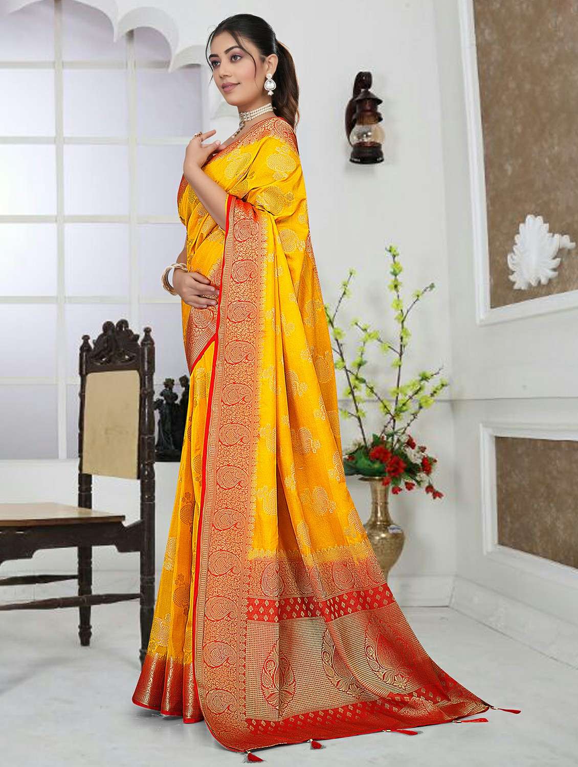 women self design bordered saree with blouse - 22317638 -  Standard Image - 1