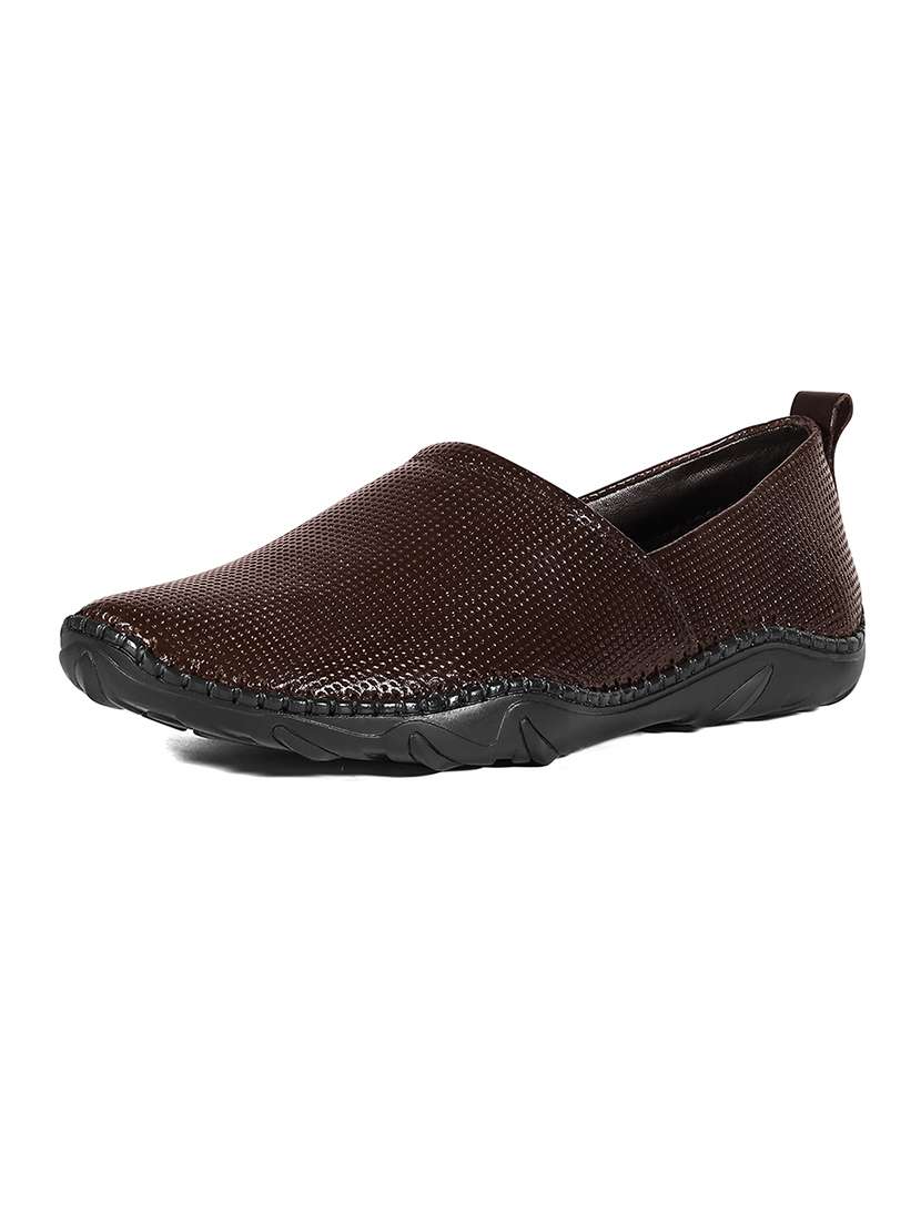 men brown slip on mojari - 22317742 -  Standard Image - 1