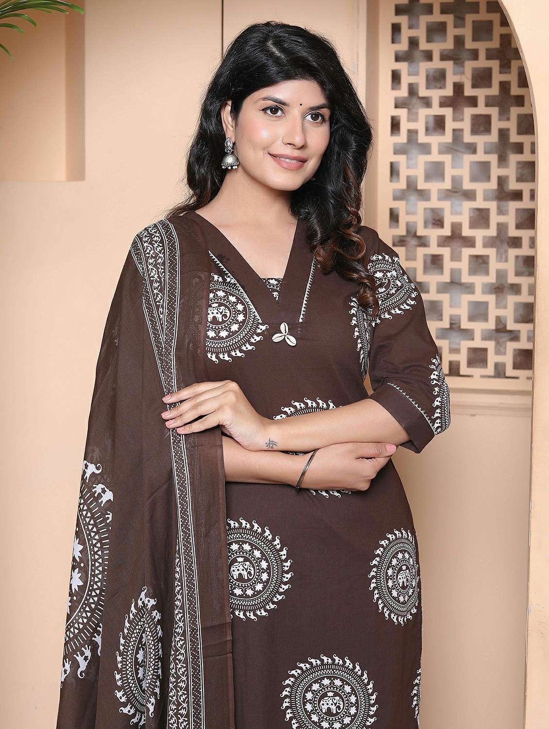 women printed three quarter sleeve kurta pant with dupatta set - 22317821 -  Standard Image - 4
