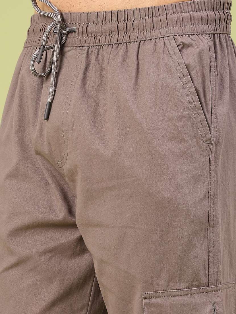 men solid mid rise regular fit cargo  - 22319008 -  Standard Image - 1