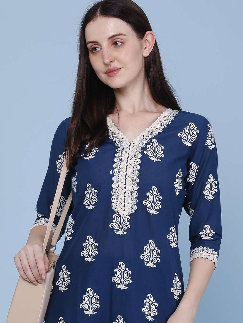 Women Printed Three Quarter Sleeves Kurta And Pant Set - 22319117 -  Standard Image - 1
