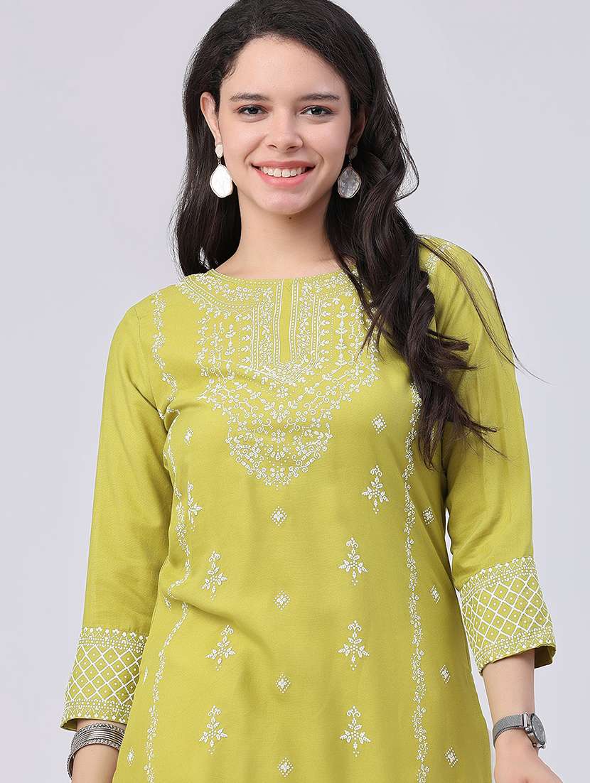 women printed three quarter sleeves straight kurta - 22319137 -  Standard Image - 1