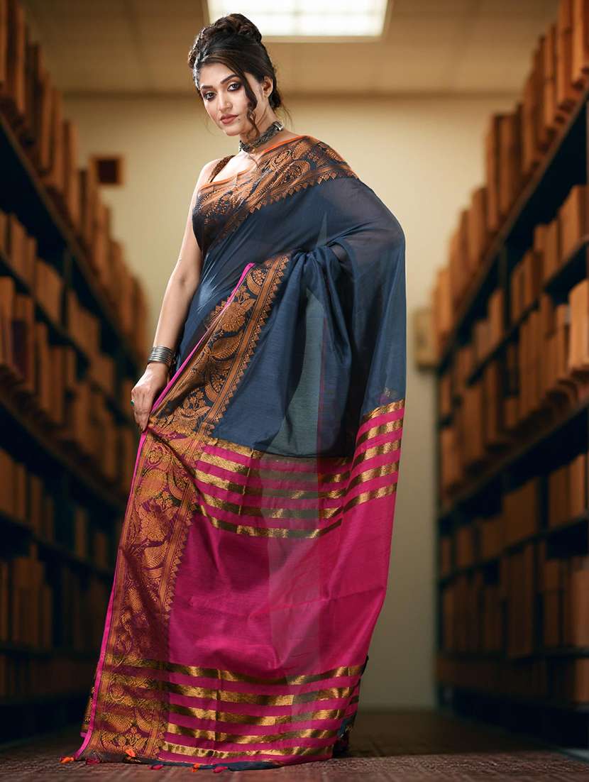 women solid with bordered handloom saree with blouse - 22319577 -  Standard Image - 1