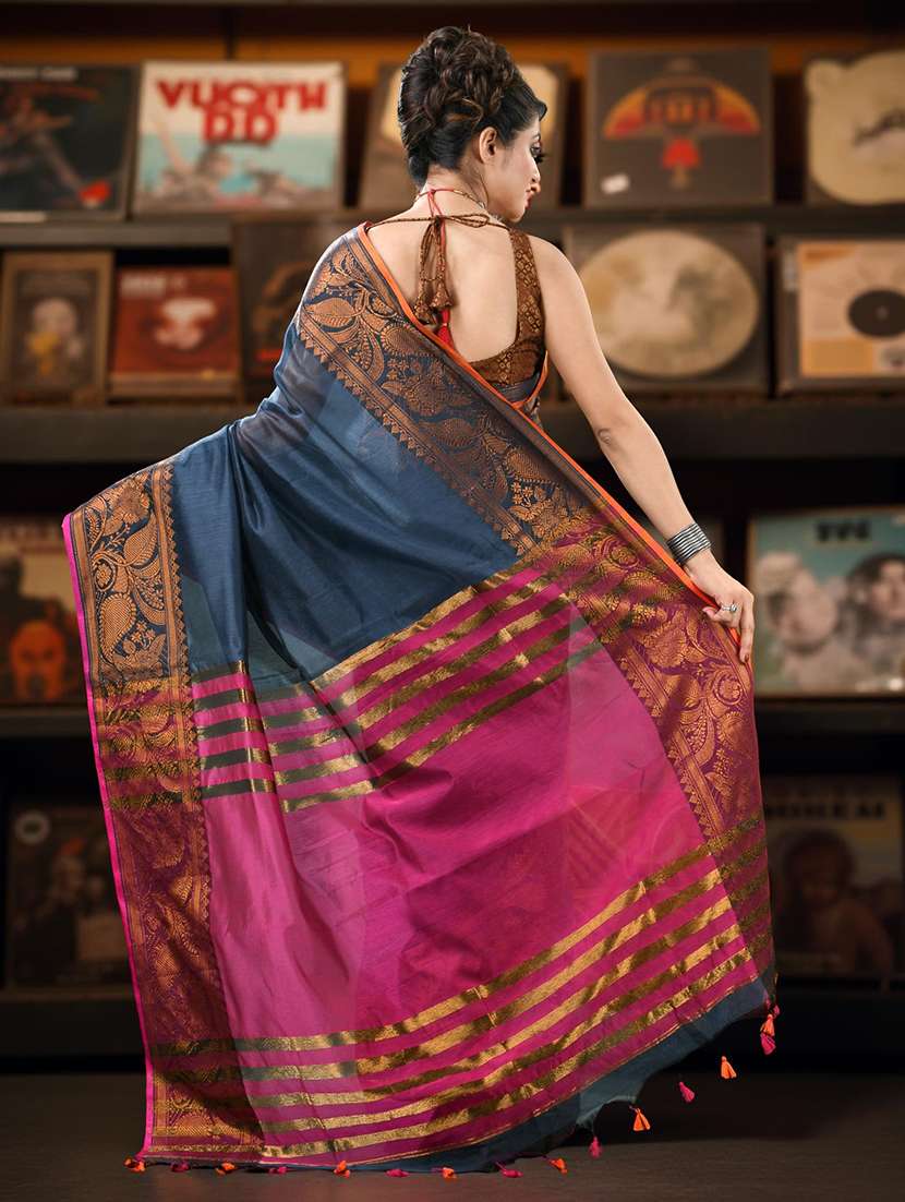 women solid with bordered handloom saree with blouse - 22319577 -  Standard Image - 4