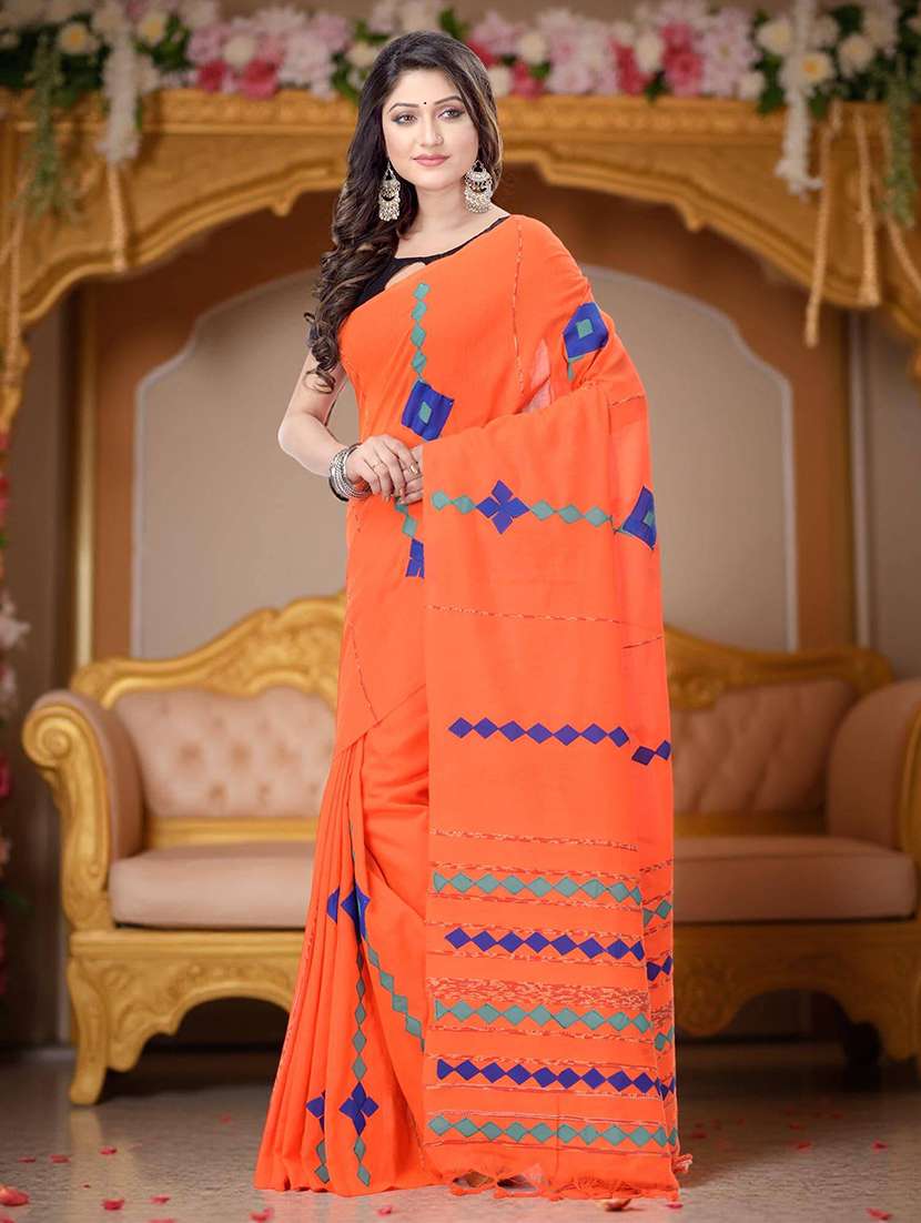 women solid with work handloom saree with blouse - 22319592 -  Standard Image - 1
