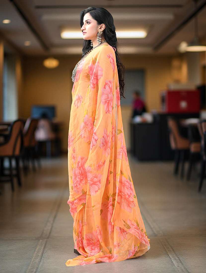 women floral printed saree - 22319624 -  Standard Image - 4