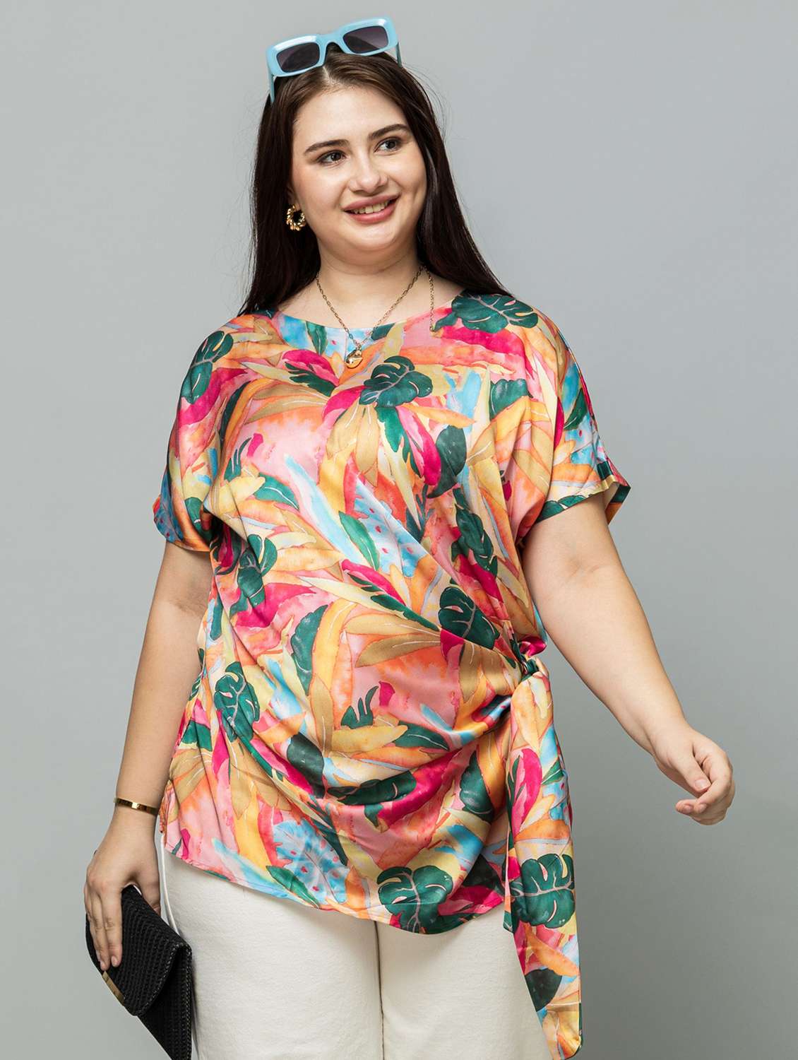 women plus size printed short sleeve mock wrap top