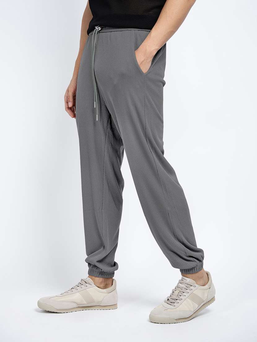 men solid low rise relaxed fit jogger - 22321712 -  Standard Image - 1