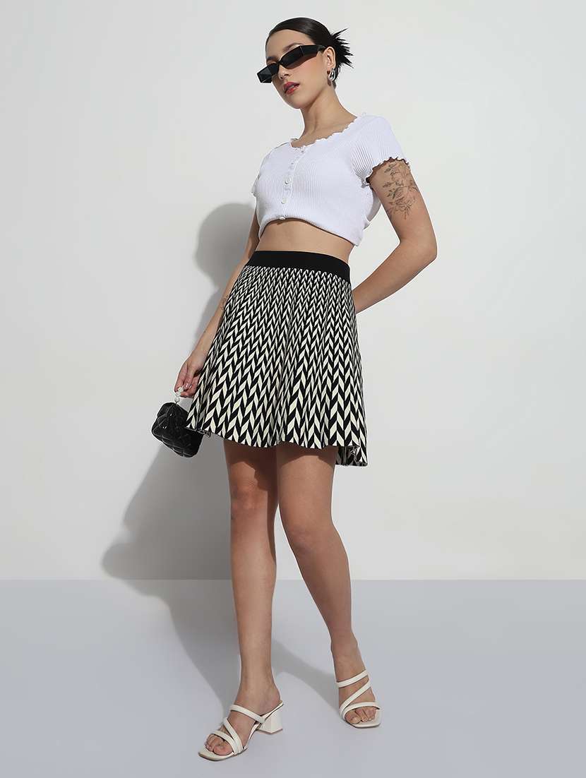 women printed high rise flared skirt - 22321821 -  Standard Image - 4