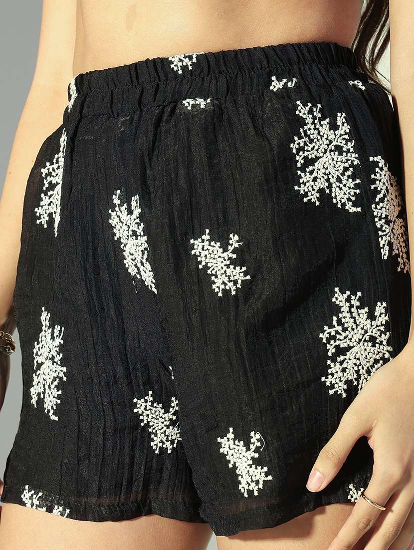 women embroidered shirt and shorts co-ord set - 22321828 -  Standard Image - 6